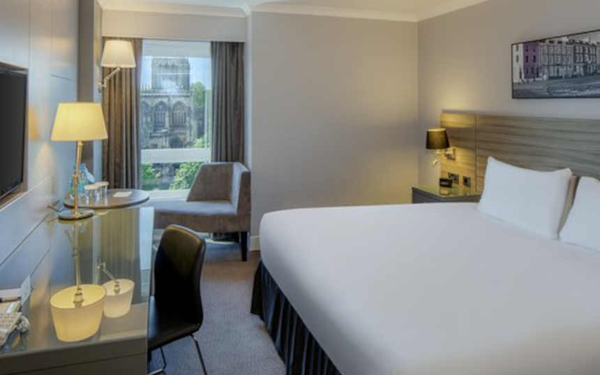 DoubleTree by Hilton Hotel Bristol City Centre bedroom