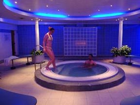Arora International Gatwick - Crawley spa pool
