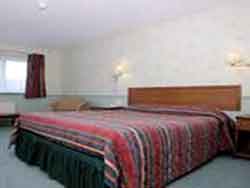 Holiday Inn London Gatwick Worth - double room