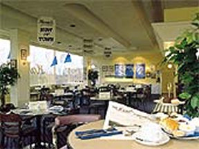 PhotographGatwick Moat House Hotel Restaurant