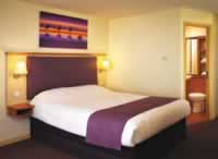 Premier Travel Inn London County Hall Bedroom